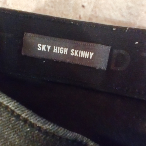 Torrid Sky High Skinny Premium Destroyed Black Jeans 14R - Picture 6 of 14